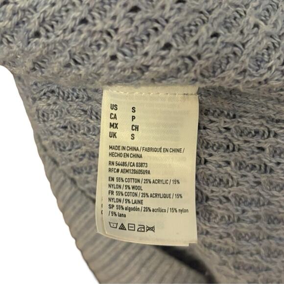 American Eagle Gray Open Knit V-Neck Pullover Sweater Women’s Size Small - Picture 4 of 4